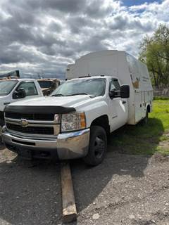 Chevrolet Silverado Mechanic / Service Truck