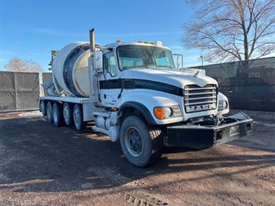 Mack Granite CV713 Mixer / Ready Mix / Concrete Truck