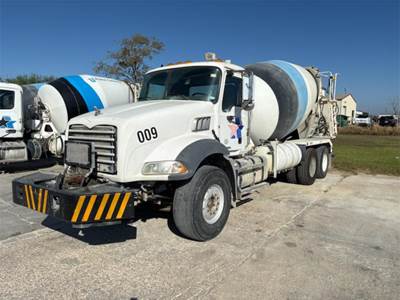 Mack Granite GU813 Mixer / Ready Mix / Concrete Truck