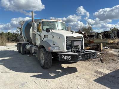 Mack Granite GU813 Mixer / Ready Mix / Concrete Truck