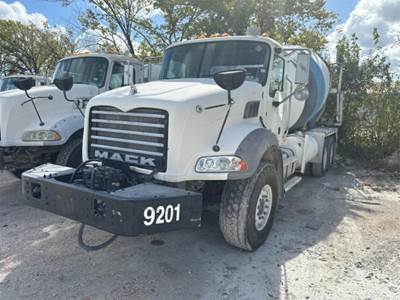 Mack Granite GU813 Mixer / Ready Mix / Concrete Truck