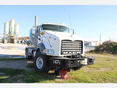 Mack Granite GU813 Mixer / Ready Mix / Concrete Truck