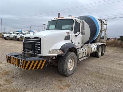 Mack Granite GU813 Mixer / Ready Mix / Concrete Truck