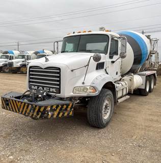 Mack Granite GU813 Mixer / Ready Mix / Concrete Truck