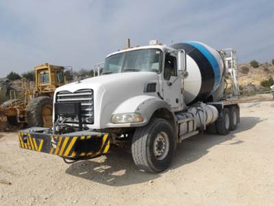 Mack Granite GU813 Mixer / Ready Mix / Concrete Truck