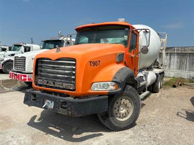 Mack Granite GU813 Mixer / Ready Mix / Concrete Truck