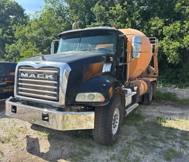 Mack Granite GU813 Mixer / Ready Mix / Concrete Truck