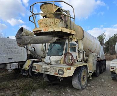 Oshkosh S Series Mixer / Ready Mix / Concrete Truck