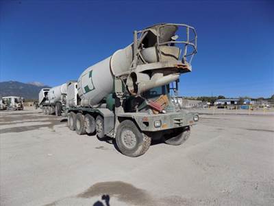 Oshkosh S2146 Mixer / Ready Mix / Concrete Truck