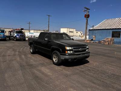 Chevrolet Z71 EXT CAB Truck