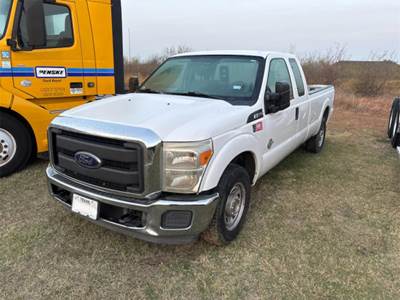 Ford F-250 SD EXTENDED CAB 4X2 Truck