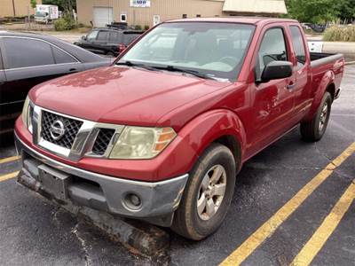 Nissan FRONTIER EXT CAB Truck