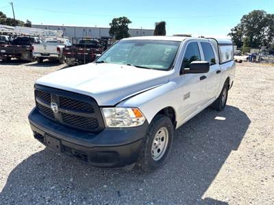 RAM 1500 TRADESMAN CREW CAB SWB 4WD Truck