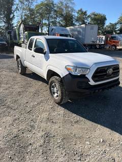 Toyota TACOMA EXT CAB Truck