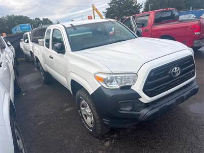 Toyota TACOMA EXT CAB Truck