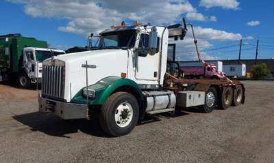 Kenworth T880 Roll Off Truck