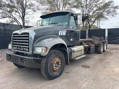 Mack Granite GU713 Roll Off Truck