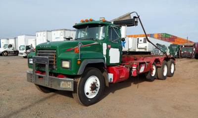Mack RD688SX Roll Off Truck