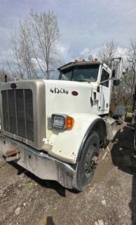 Peterbilt 365 Roll Off Truck