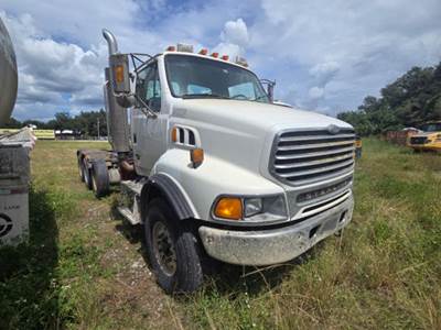 Sterling LT9500 Roll Off Truck