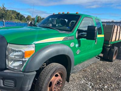 Ford F550 EXT CAB Stake Bed Truck