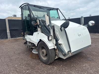Elgin Pelican P Sweeper Truck
