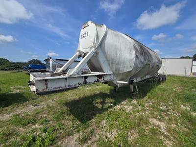 Heil M8321 Tank Trailer