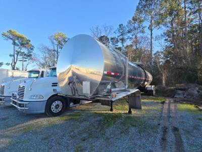 Polar 6500 Gallon Tank Trailer