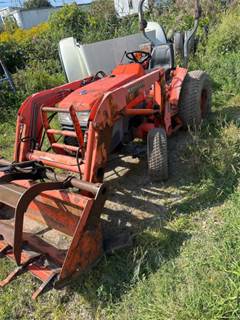 Kubota L3400DT Tractor