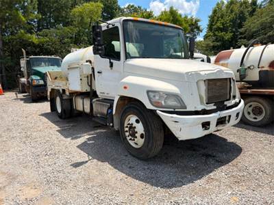 Hino 258 Vacuum Truck