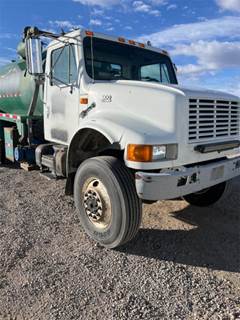 International 4800 Vacuum Truck