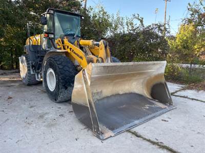Kawasaki 85-01 Wheel Loader