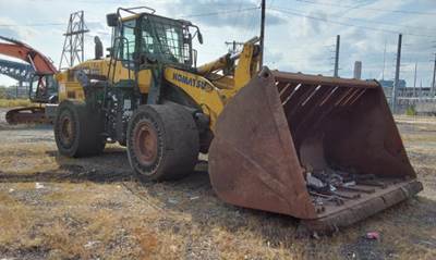 Komatsu WA500 Wheel Loader