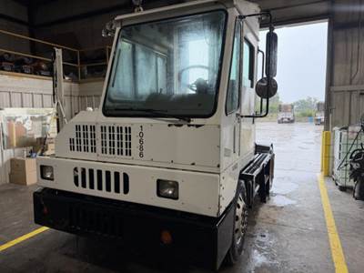 Ottawa YT30 Yard Spotter Truck