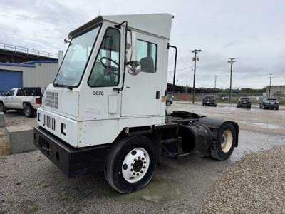 Ottawa YT30 Yard Spotter Truck