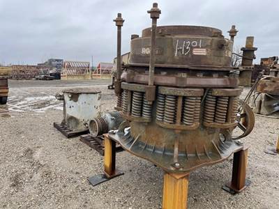 Symons 3 FT Crushing Plant