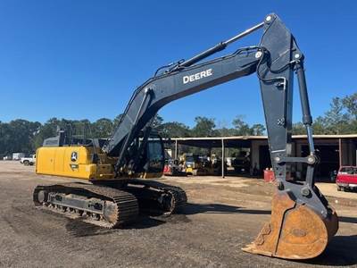 John Deere 350 P-TIER Excavator