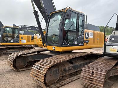 John Deere 350 P-TIER Excavator