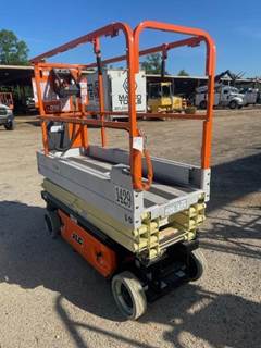 JLG 1930ES Scissor Lift - 24ft Working Height