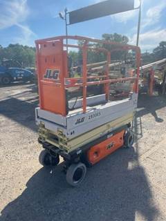 JLG 1930ES Scissor Lift - 24ft Working Height