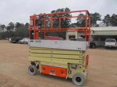 JLG 2630ES Scissor Lift