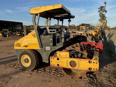 BOMAG BW145D-40 Smooth Drum Roller Compactor