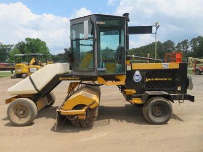 Lay-Mor SM400 Sweeper