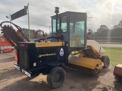 Lay-Mor SM400 Sweeper