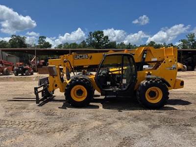 JCB 514-56 Telehandler - 14000lb Capacity, 56ft Lift Height