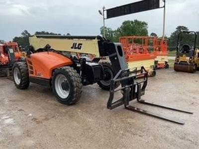 JLG 943 Telehandler