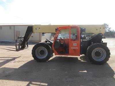 JLG G9-43A Telehandler - 9000lb Capacity, 43ft Lift Height