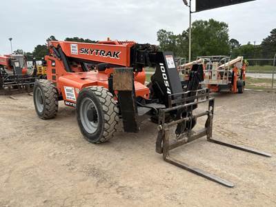 SkyTrak 10054 Telehandler
