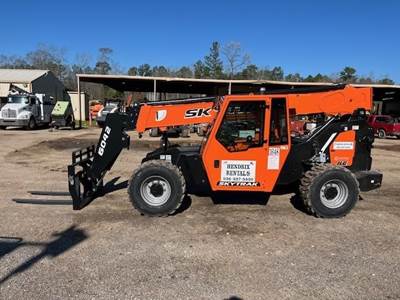 SkyTrak 6042 Telehandler - 6000lb Capacity