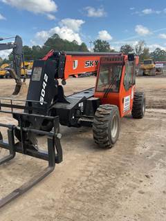 SkyTrak 6042 Telehandler - 6000lb Capacity